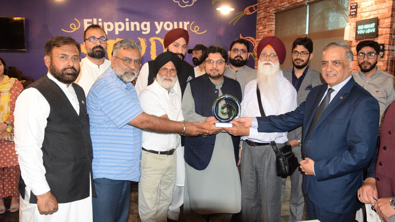 A Sikh delegation from New Zealand calls on Prof Dr Hussain Mohi-ud-Din Qadri
