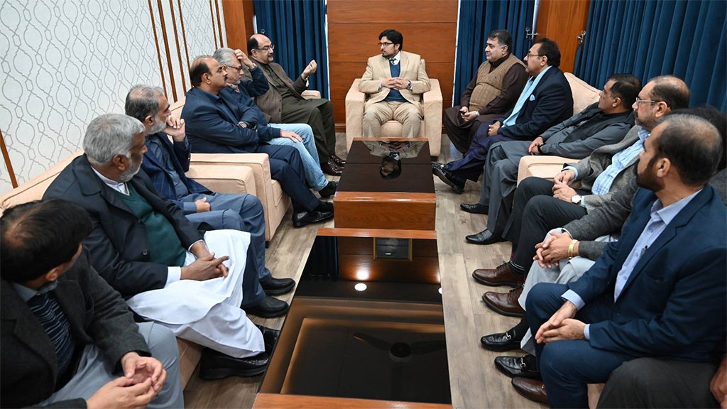 Delegation of traders and industrialists meets Dr. Hussain Mohi-ud-Din Qadri