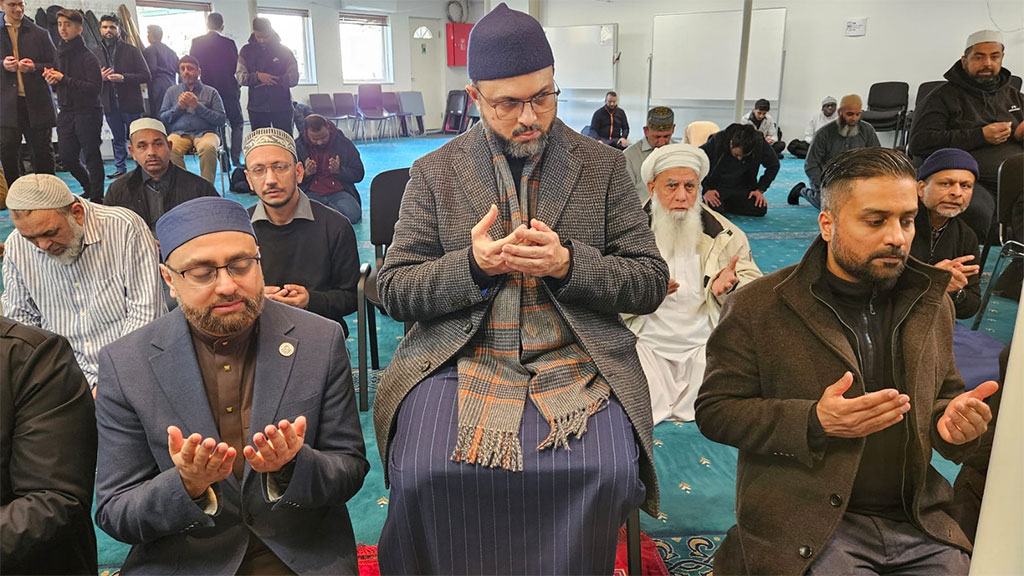 Denmark: Dr. Hassan Mohiuddin Leads Jummah Prayer at Minhaj-ul-Quran Islamic  Center in Velby