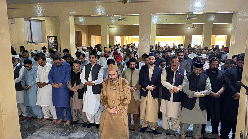 شیخ الاسلام ڈاکٹر طاہرالقادری کے چھوٹے بھائی انجینئر طارق فرید قادری کی نمازِ جنازہ جھنگ میں ادا، شیخ احمد مصطفیٰ العربی القادری کی شرکت