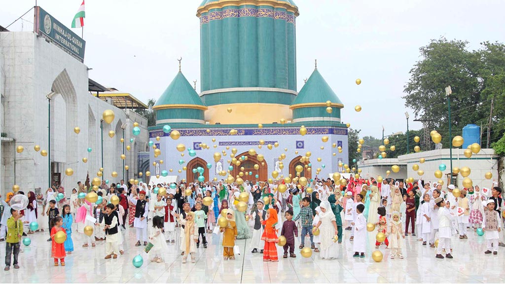 منہاج القرآن ویمن لیگ (ایگرز) کے ننھے بچوں کی استقبال ربیع الاول ریلی