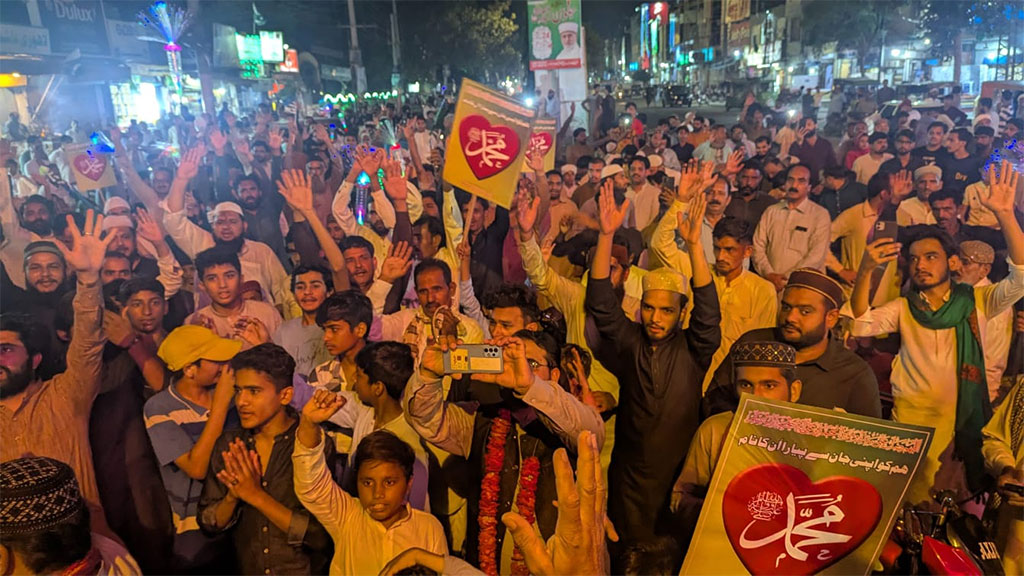 تحریک منہاج القرآن اوکاڑہ سٹی کا 21واں سالانہ مشعل بردار جلوس