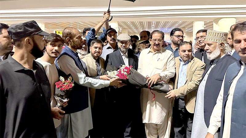 Prof. Dr. Hassan Mohi-ud-Din Qadri Returns to Pakistan After UK &amp; Europe Tour
