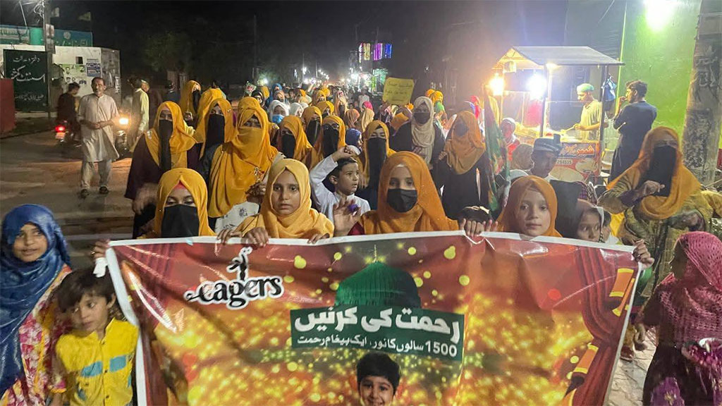 مصطفوی سسٹرز اور ایگرز ٹیم لالیاں کے زیرِاہتمام ماہِ ربیع الاول کی مناسبت سے کینڈل واک کا انعقاد