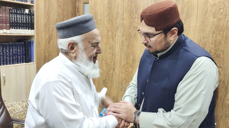 پروفیسر ڈاکٹر حسین محی الدین قادری کی فرید ملت ریسرچ انسٹیٹیوٹ میں محترم مفتی عبد القیوم خان ہزاروی سے ملاقات