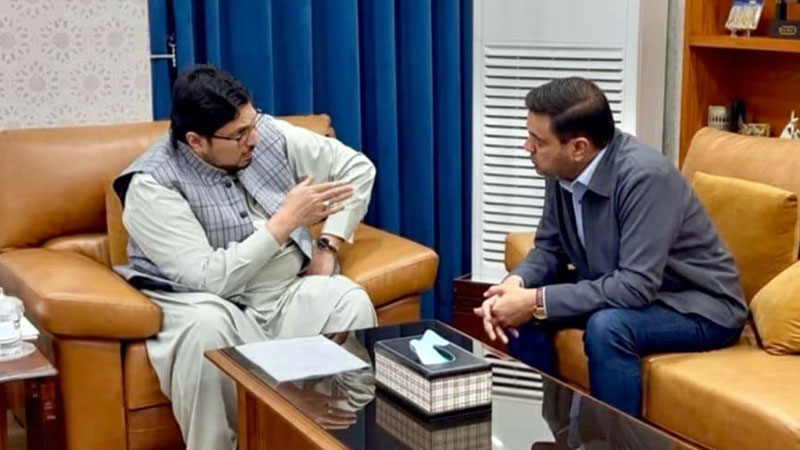 Mian Ali Imran Visits MQI Headquarters, Meets Prof. Dr. Hussain Mohi-ud-Din Qadri