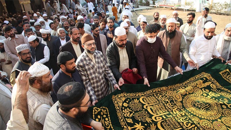 چیئرمین سپریم کونسل منہاجُ القرآن انٹرنیشنل، پروفیسر ڈاکٹر حسن محی الدین قادری کی دربارِ عالیہ چشتیہ کامونکی، چشتیاں شریف آمد